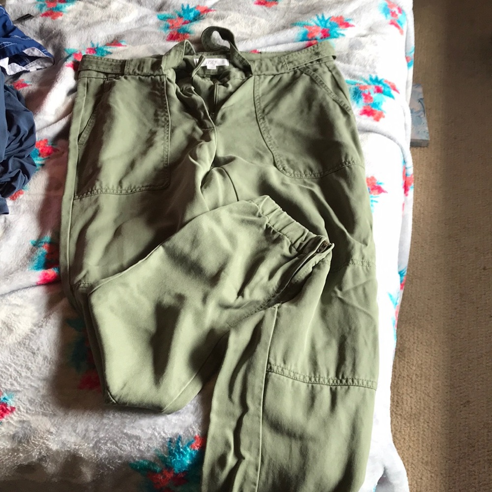 Loft green joggers size 4 long